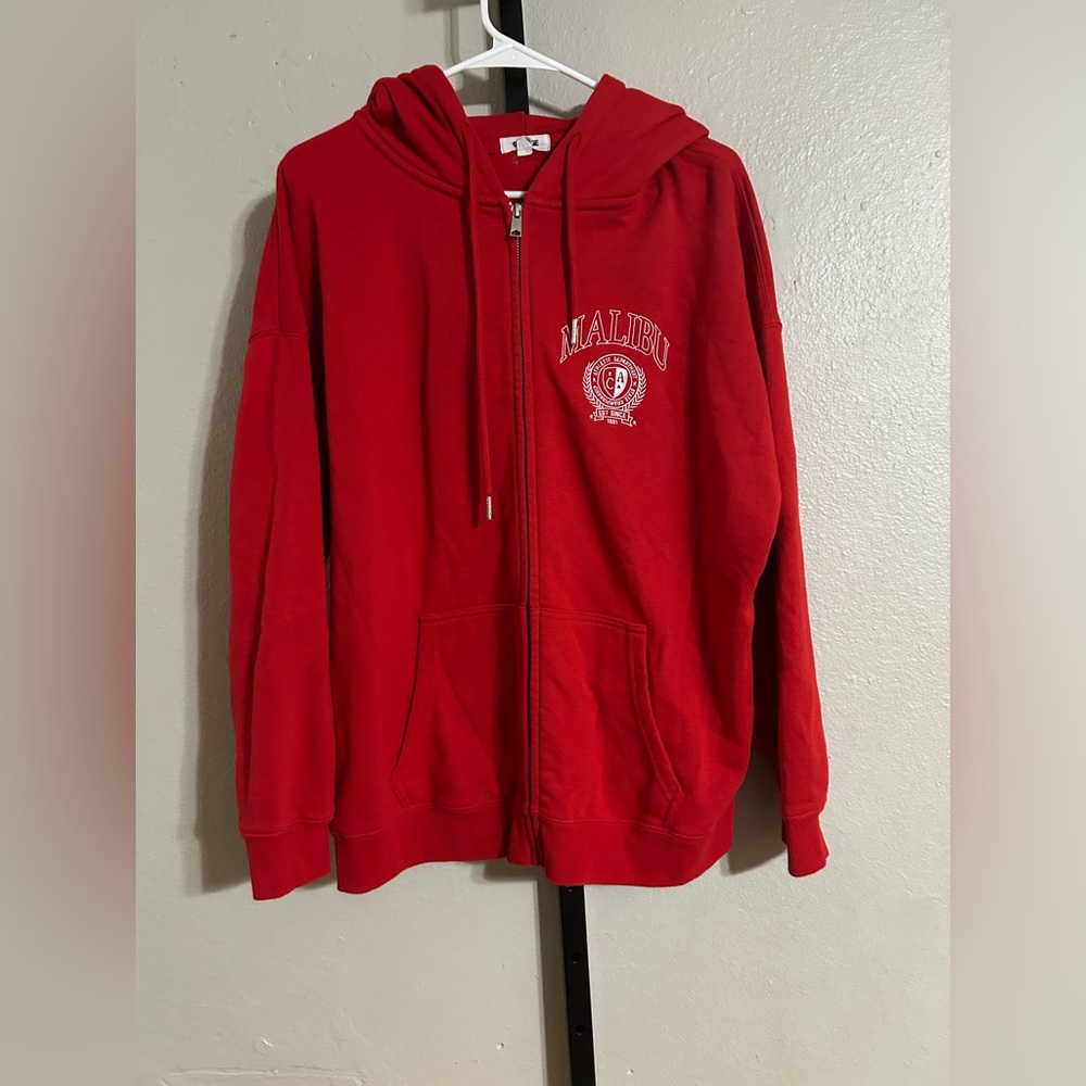 Garage Women’s Red Zip-Up Hoodie with 'Malibu' Crest Med